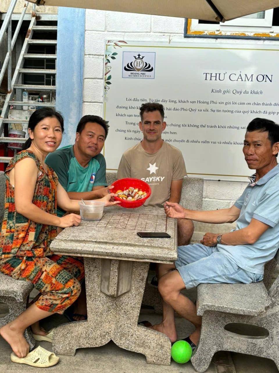 Khách sạn Hoàng Phú đảo Phú Quý Cu Lao Thu Extérieur photo